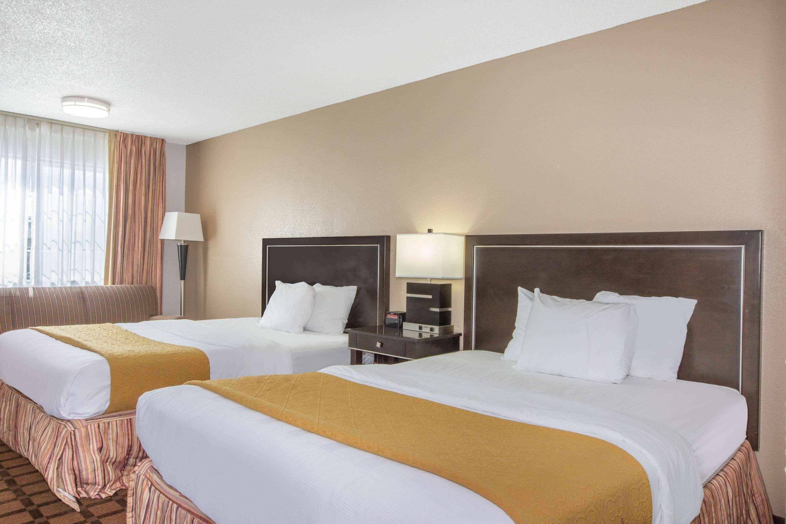 เบย์มอนต์ บาย วินด์แฮม โรสเบิร์ก Hotel ภายนอก รูปภาพ